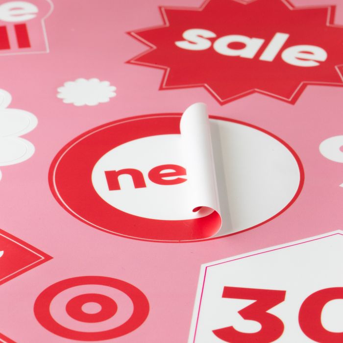 Individuell gestaltbarer Aufkleberbogen in Rot-Weiß von Signalshop.de, ideal als Werbemittel oder Giveaway.