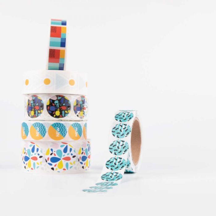 Bunte Aufkleber auf Rolle, individuell gestaltbar mit Logo, Signalshop.de Werbeartikel Giveaway.