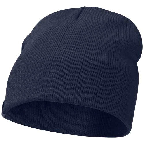 Izu Mütze aus dunkelblauem Strickmaterial, individualisierbar mit Logo, erhältlich bei Signalshop.de als Werbeartikel.