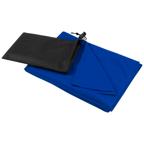 Blaues Lucas RPET Sporthandtuch 50x100 cm, mit Tasche, individuell bedruckbar, Werbeartikel von Signalshop.de.