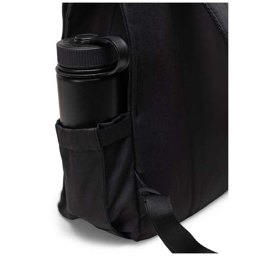 Herschel City Rucksack 16 L aus recyceltem Material, schwarz, mit Seitentasche. Werbeartikel von Signalshop.de.