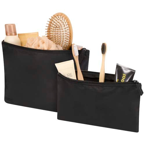 Schwarzes Swift GRS-recyceltes Kulturbeutelset mit Toilettenartikeln, individuell bedruckbar, von Signalshop.de; Werbeartikel, Werbegeschenke, Werbemittel, Giveaway.