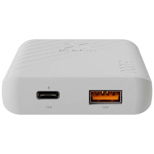 Weiße Xtorm Powerbank 5000 mAh mit USB-Anschlüssen, individuell gestaltbar, Signalshop.de Werbeartikel.