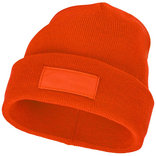 Orange Boreas Mütze mit Aufnäher, individuell gestaltbar mit Logo, erhältlich bei Signalshop.de. Werbeartikel, Werbegeschenke, Werbemittel, Giveaway.