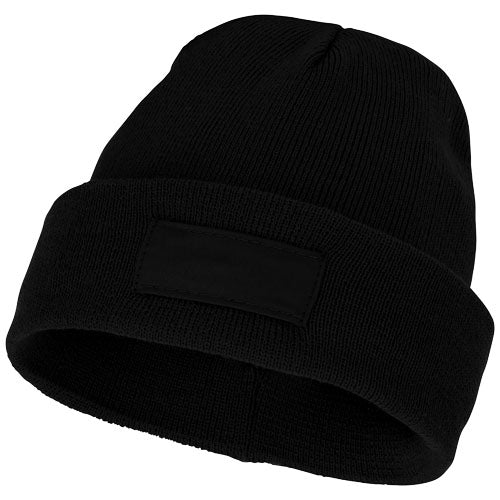 Schwarze Boreas Mütze mit Aufnäher, individuell mit Logo gestaltbar, ideal als Werbeartikel bei Signalshop.de.