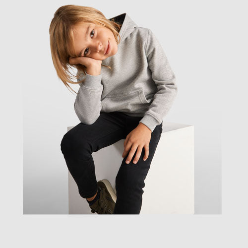 Urban Kapuzenpullover für Kinder in Grau, individuell bedruckbar bei Signalshop.de, ideal als Werbeartikel.
