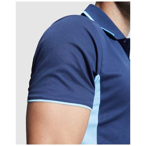 Unisex Montmelo Sport Poloshirt in Blau, individuell gestaltbar mit Logo. Werbeartikel von Signalshop.de.