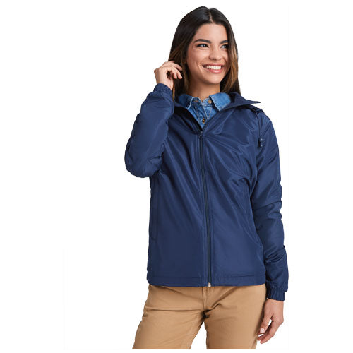 Makalu isolierte Unisex-Jacke in Blau von Roly, individuell bedruckbar, erhältlich bei Signalshop.de, Werbeartikel.