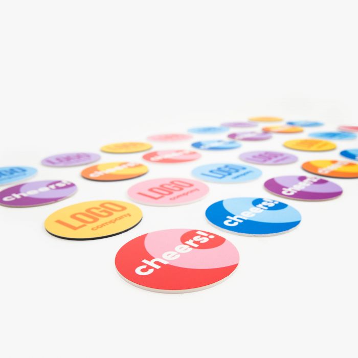Bunte Untersetzer aus Signalshop.de, individuell bedruckbar mit Logo, ideal als Werbeartikel und Giveaway.