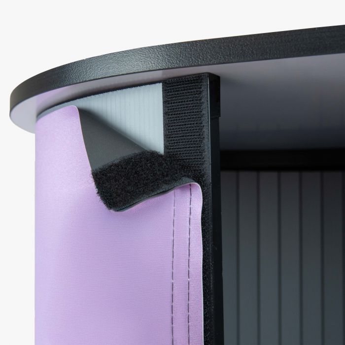Messetheke Kidney mit lila Stoff, individuell gestaltbar mit Logo, von Signalshop.de; Werbeartikel, Werbegeschenke.