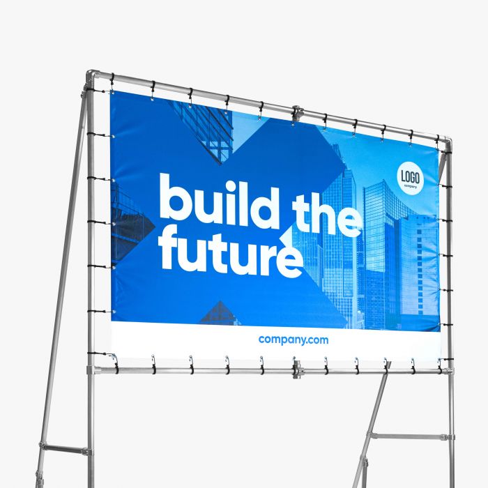 Freistehender Bannerrahmen mit blauem Banner, individuell gestaltbar mit Logo von Signalshop.de, Werbeartikel.
