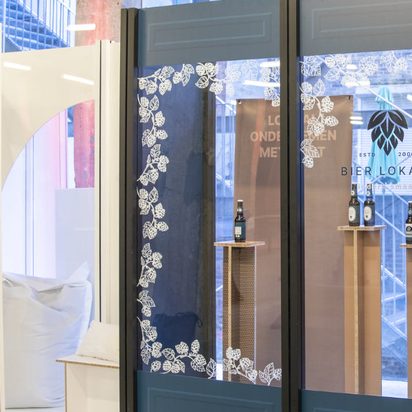 Der Inhaker® Messestand von Signalshop.de mit individuell gestaltbaren Werbeartikeln als Werbegeschenke.