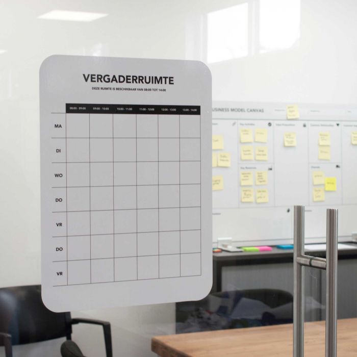 Weiße Whiteboardfolie mit Kalenderaufdruck, individuell bedruckbar, erhältlich bei Signalshop.de; Werbeartikel, Werbegeschenke, Werbemittel, Giveaway.