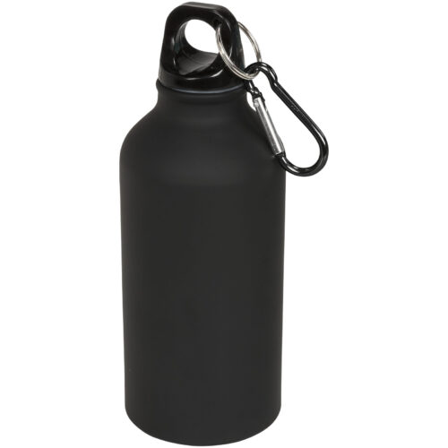 Schwarze Wasserflasche aus Metall mit sicherem Schraubverschluss und befestigtem Karabinerhaken.