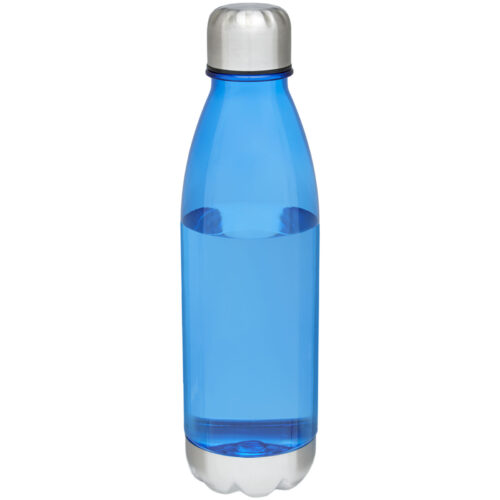 Eine blaue Plastikwasserflasche mit silbernem Deckel, teilweise mit Wasser gefüllt.