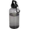 Eine durchsichtige Wasserflasche mit schwarzem Schraubverschluss und Karabinerhaken.