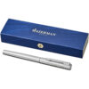 Silberner Stift neben einer blauen Waterman Paris-Box.