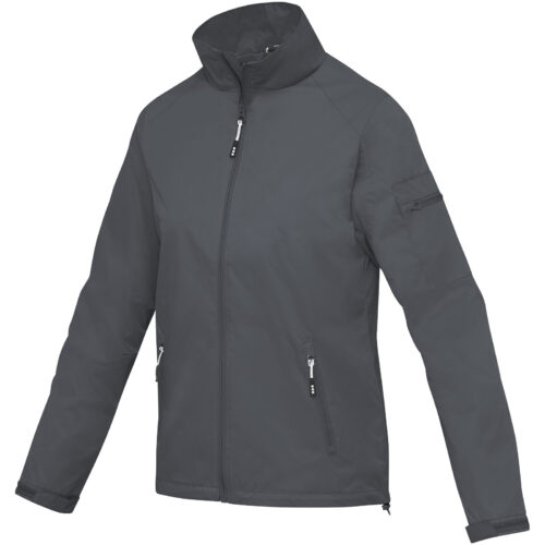 Dunkelgraue leichte Jacke mit Reißverschluss vorne und Taschen, langen Ärmeln und Stehkragen.