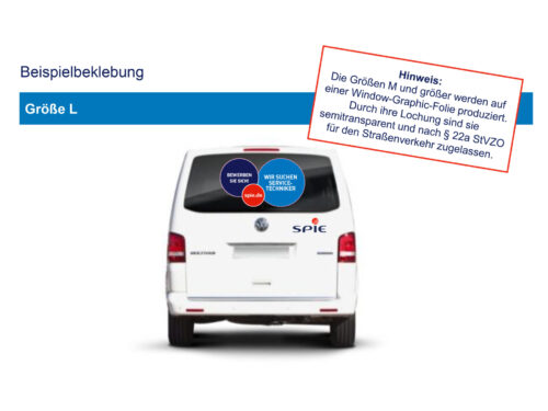 Transporter mit aufgedruckten Aufklebern und einem Warnhinweis in deutscher Sprache auf der rechten Seite.